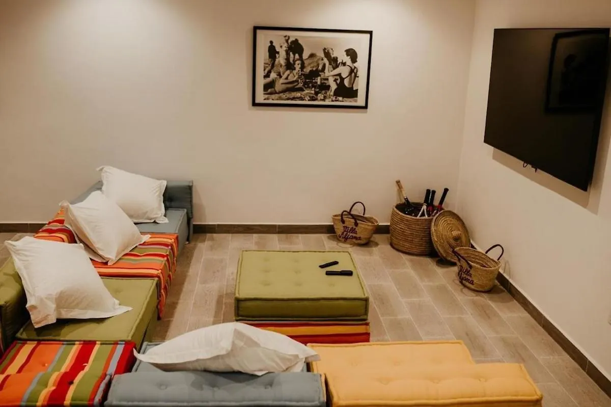 Luxury 5-Suite Villa With Heated Pool, Steam Room & Games Марракеш