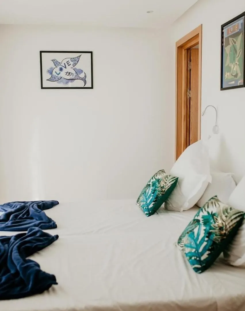 Luxury 5-Suite Villa With Heated Pool, Steam Room & Games Marrakesh